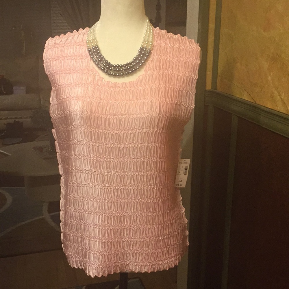 Lovely holiday pink top.